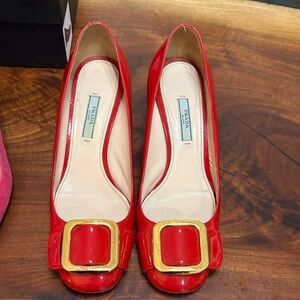 Red Prada pumps size 37.5